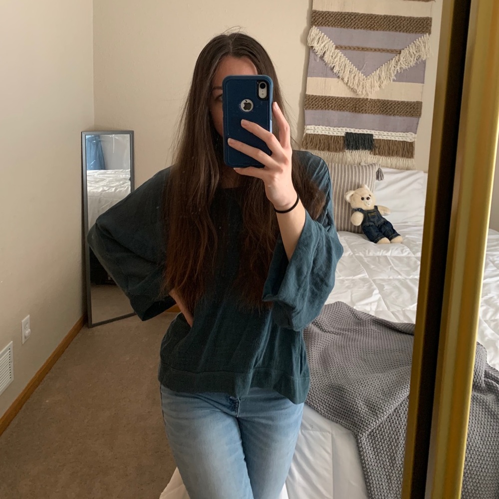 Dark Tea Flow shirt